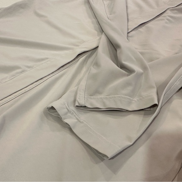 Aday Something Borrowed Light Gray Shirt Small - Picture 4 of 6